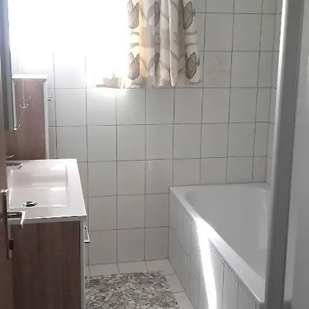 Iseltal Apartment *